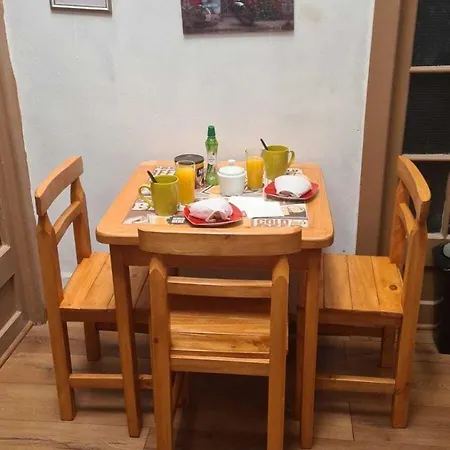 Confortable Hostal En El Centro De Santiago